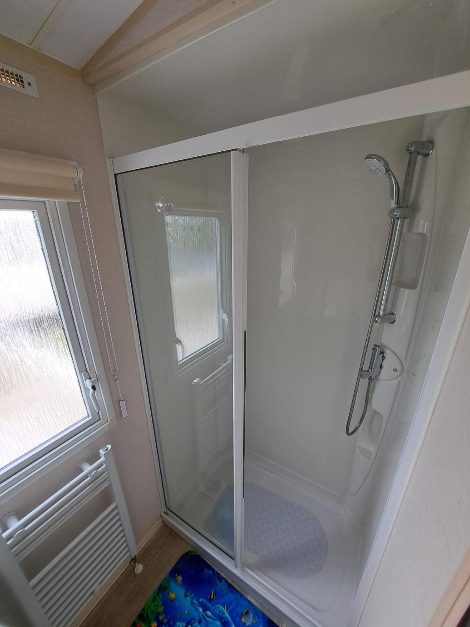 Caravan Waxholme Buitenkant foto