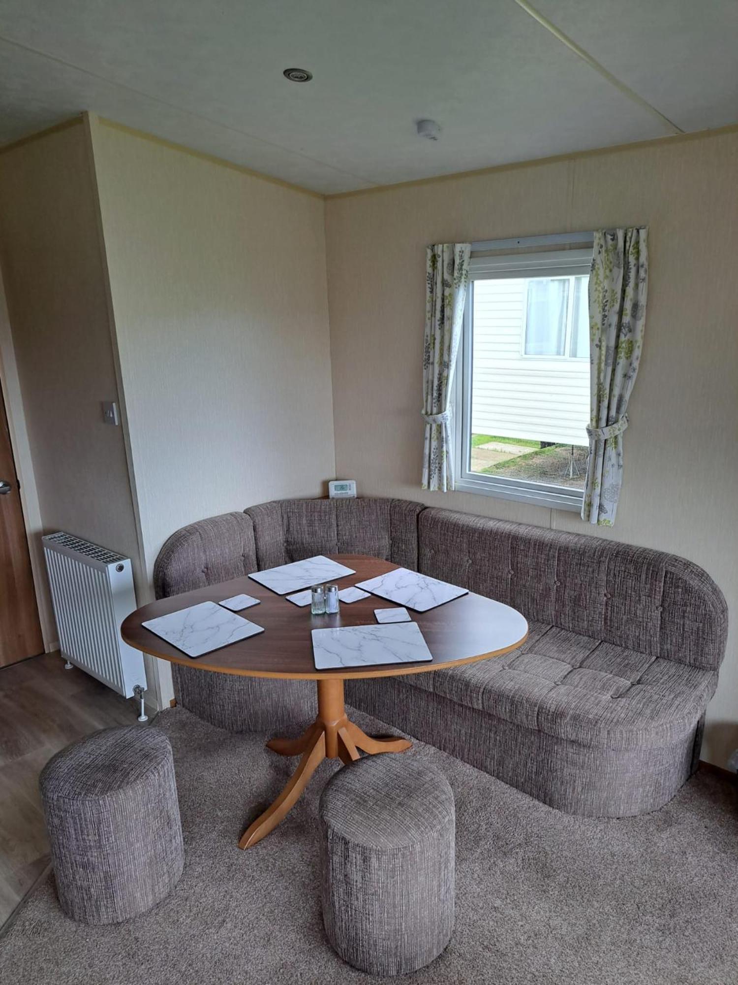 Caravan Waxholme Buitenkant foto
